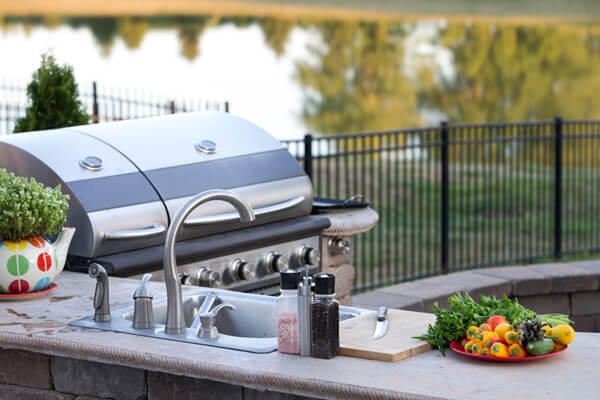 Outdoor Kitchen